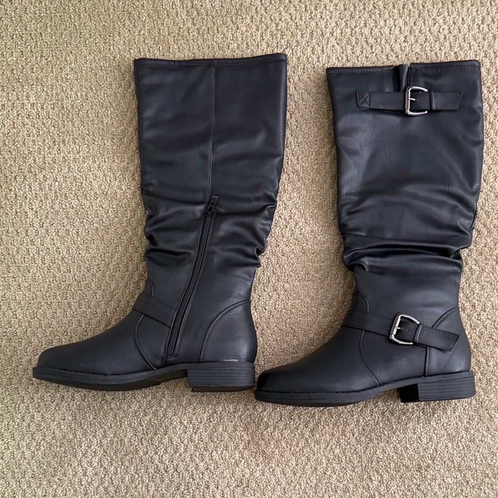 Black Knee-High Boots with Buckle Detail